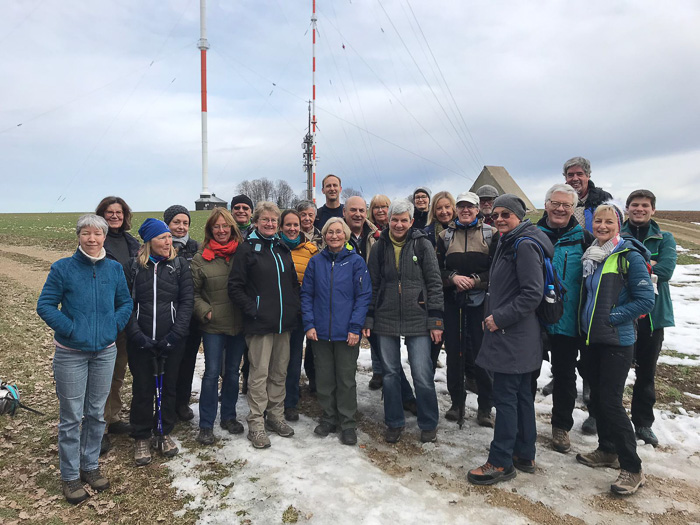 Hier das Gruppenbild - diesmal mit dem 231m hohen Dillbergsender (Heute ist der BR nicht voll im Bilde!)