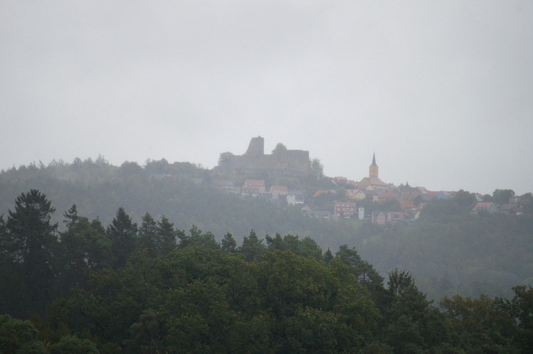 Letzter Blick zur Burg.