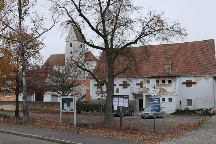 Der Ortskern Alteglofsheim hat auch schon bessere Zeiten gesehen.