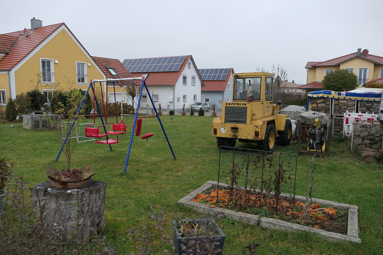 Nach dem Schaukeln noch ein bisschen baggern?