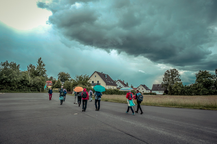 Beim Sturm auf den Mittagstisch türmen sich Wolken auf. Heilige Barbara hilf!